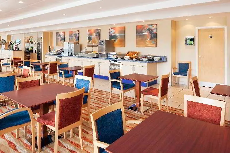 Holiday Inn Express, Chester Racecourse By Ihg
